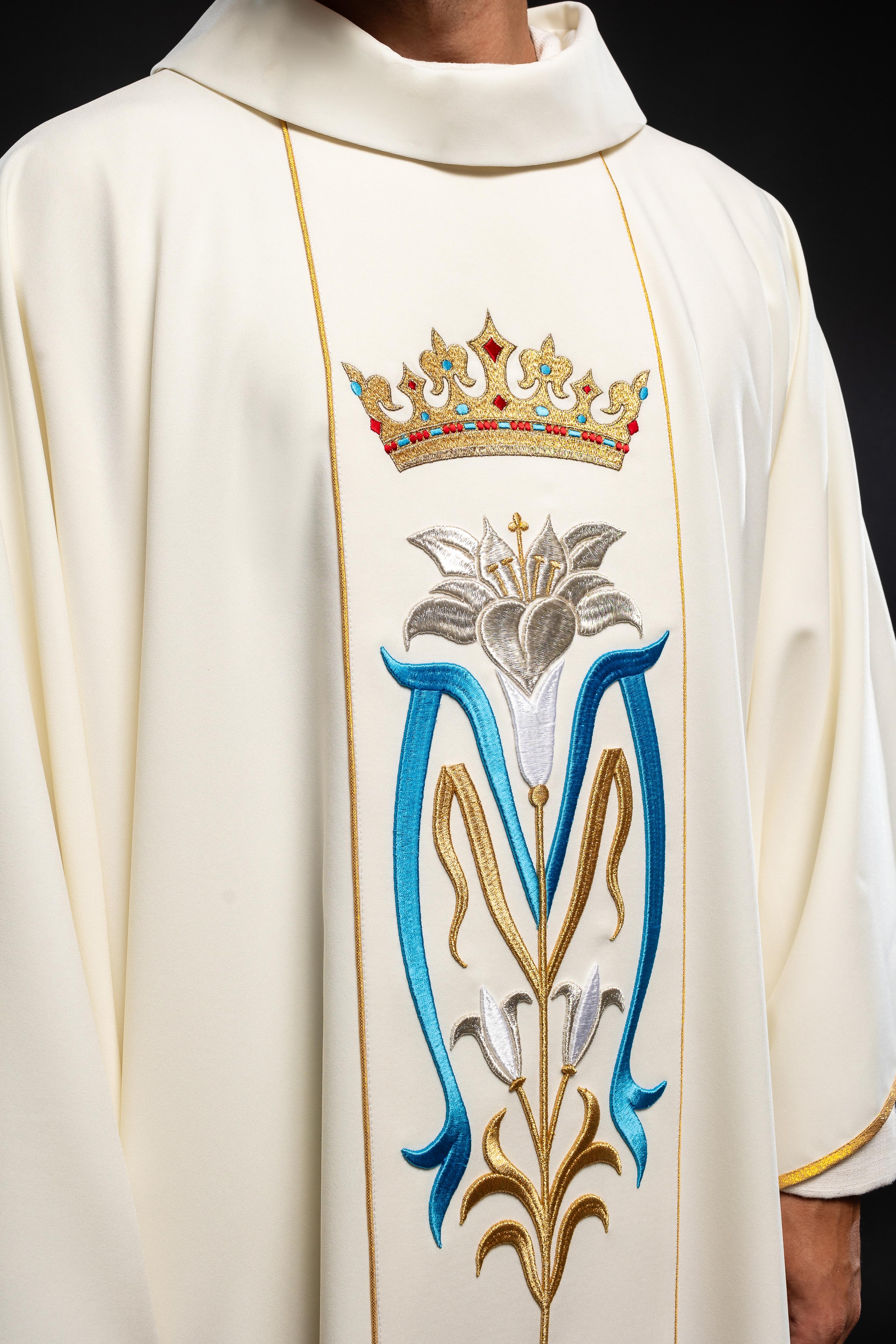 Ecru liturgical Marian chasuble embroidered with a crown