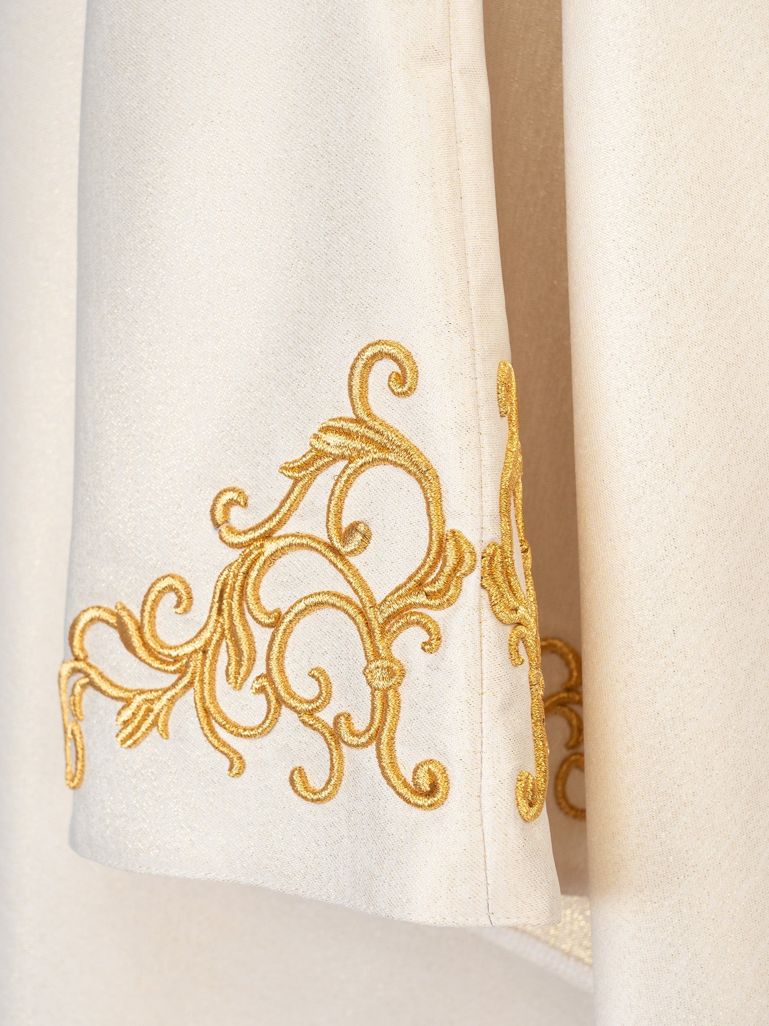 Liturgical chasuble with beautiful Marian gold embroidery