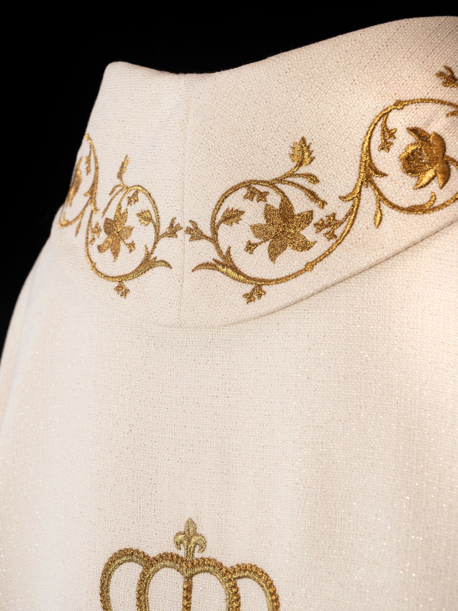 Liturgical chasuble with embroidered Maria Crown motif