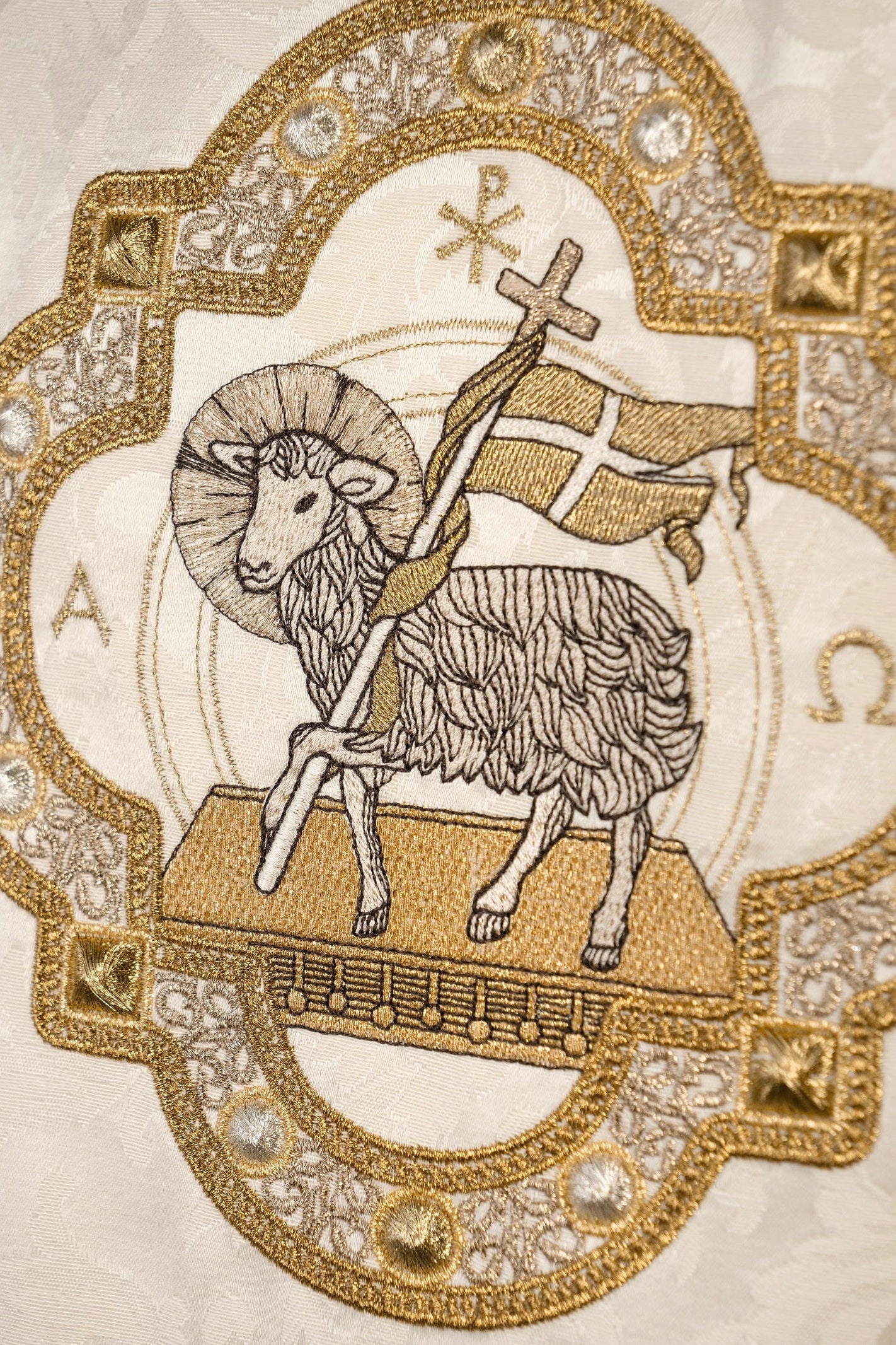 Chasuble with the Lamb of God for Easter made of decorative fabric