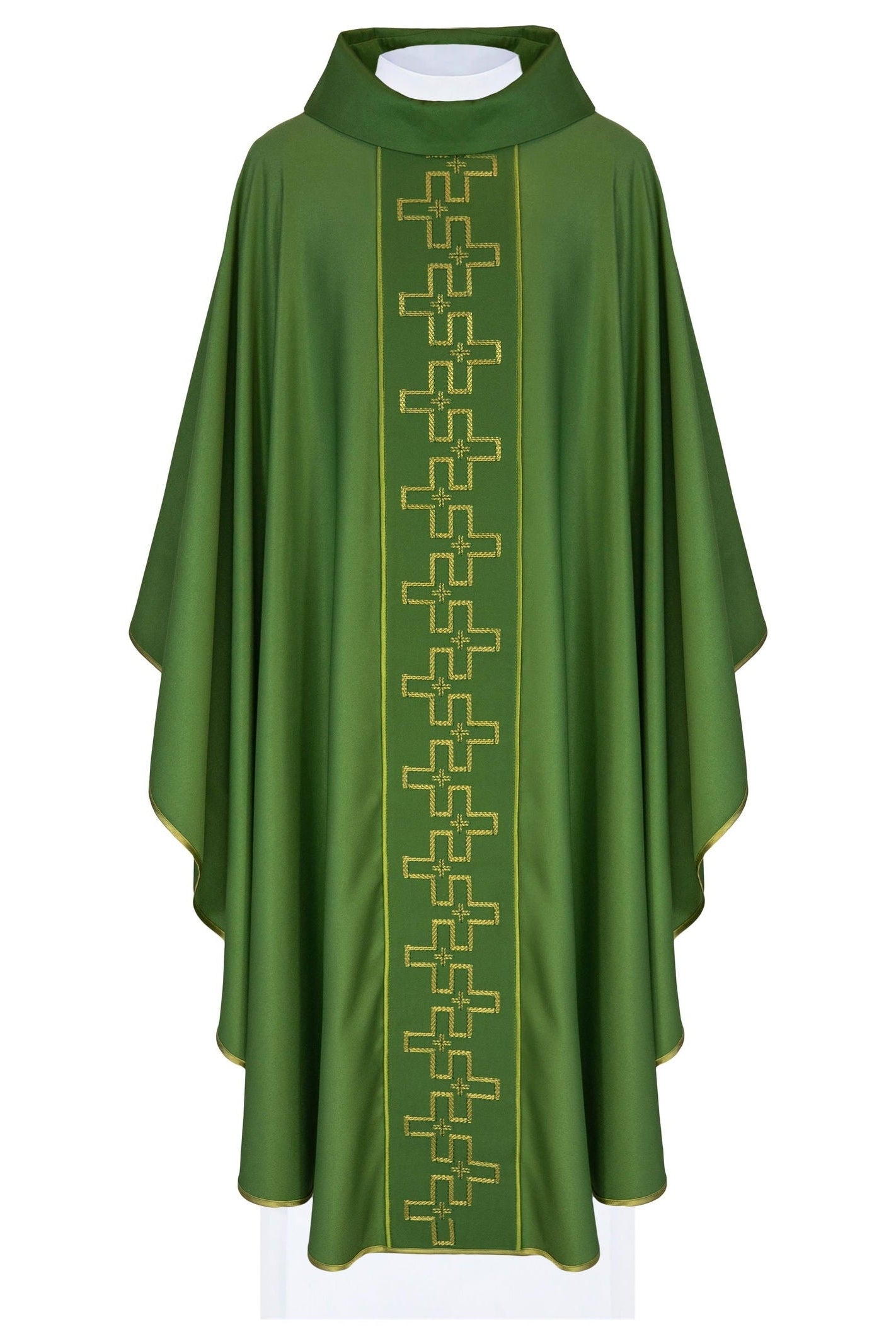 Chasuble with richly embroidered belt in embroidery of crosses in green color