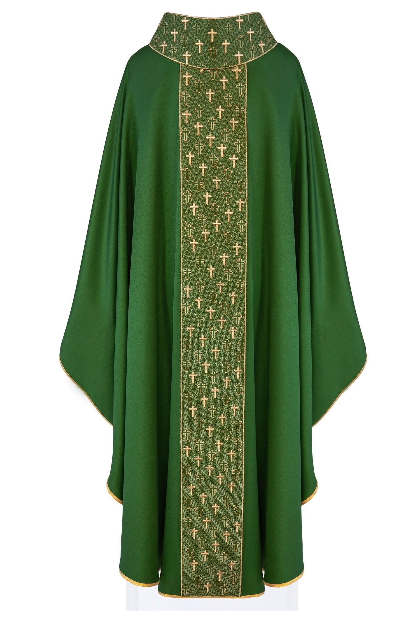 Chasuble with richly embroidered belt in green crosses