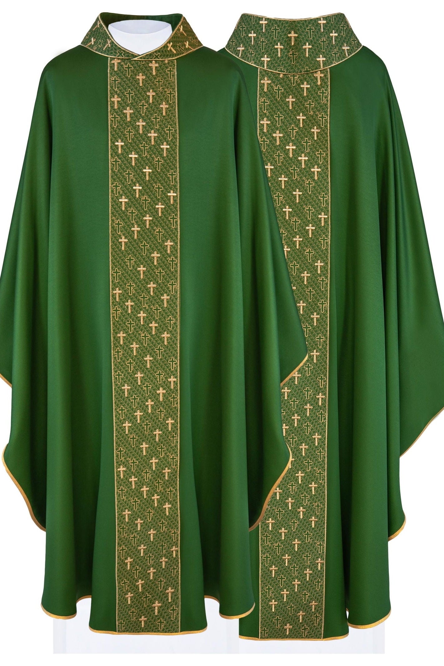 Chasuble with richly embroidered belt in green crosses