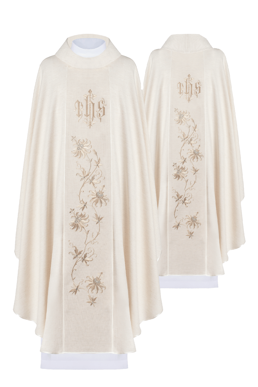 Ivory chasuble made of recycled texture