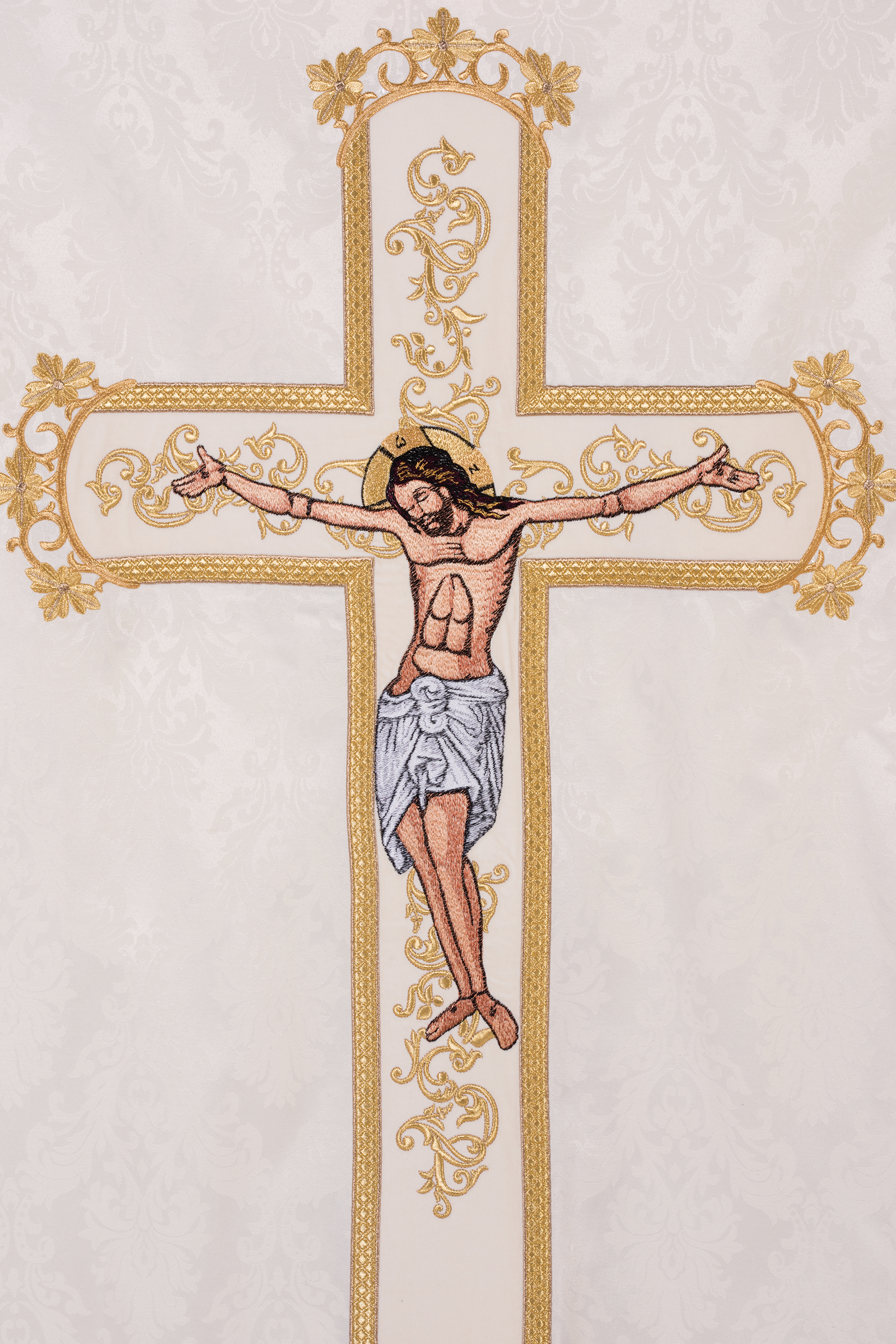 Ecru chasuble with Jesus Christ embroidery