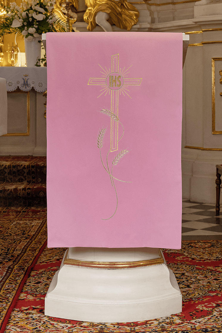 Pink lectern cover embroidered with a pink Cross and IHS motif KMO/002/08/01 RÓŻ 55*250 - HAFTINAUSA.COM