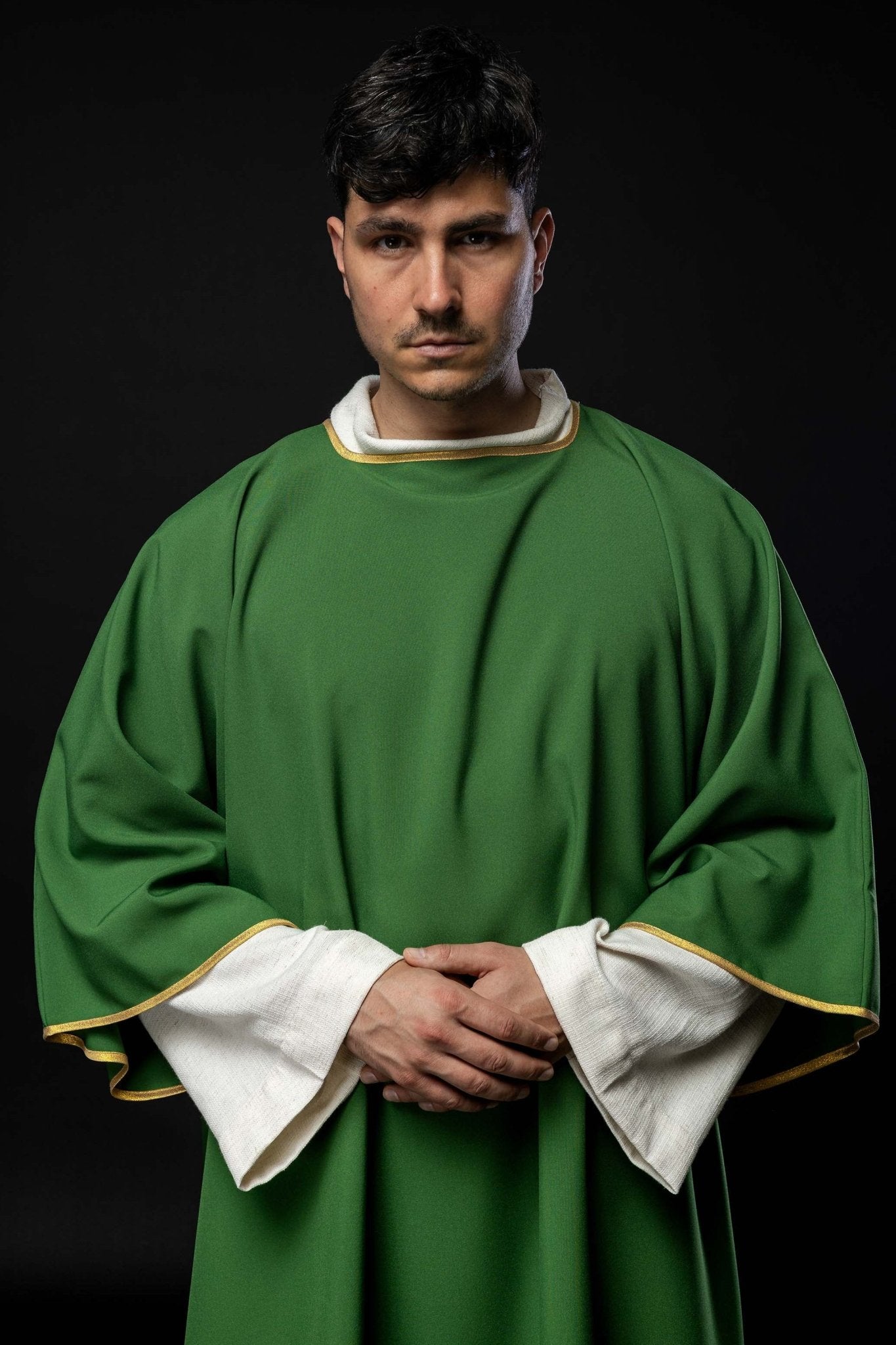 Plain dalmatic in green with gold trim KDL/1002/01/12/D - HAFTINAUSA.COM