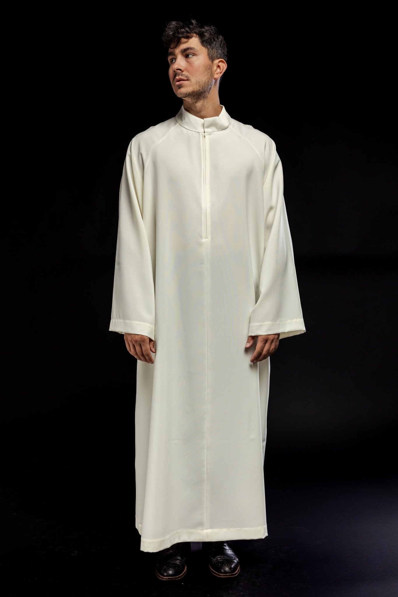 Priest alb in ecru with front zipper KAB/024/05/12 130cm/158cm - HAFTINAUSA.COM