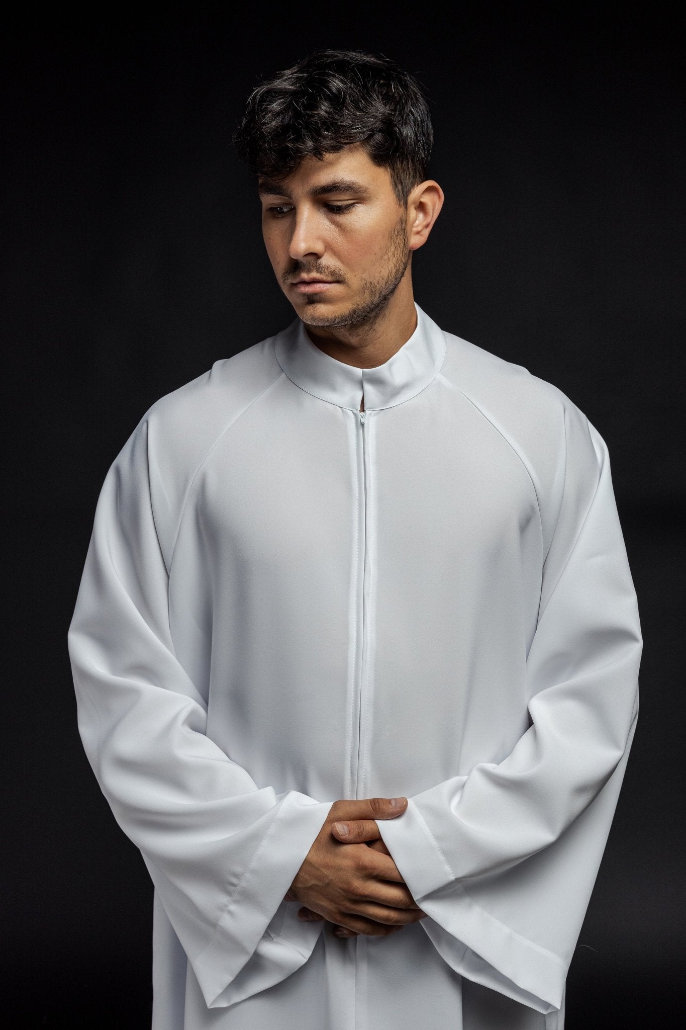 Priest alb in white with front zipper KAB/024/04/12 135cm/164cm - HAFTINAUSA.COM