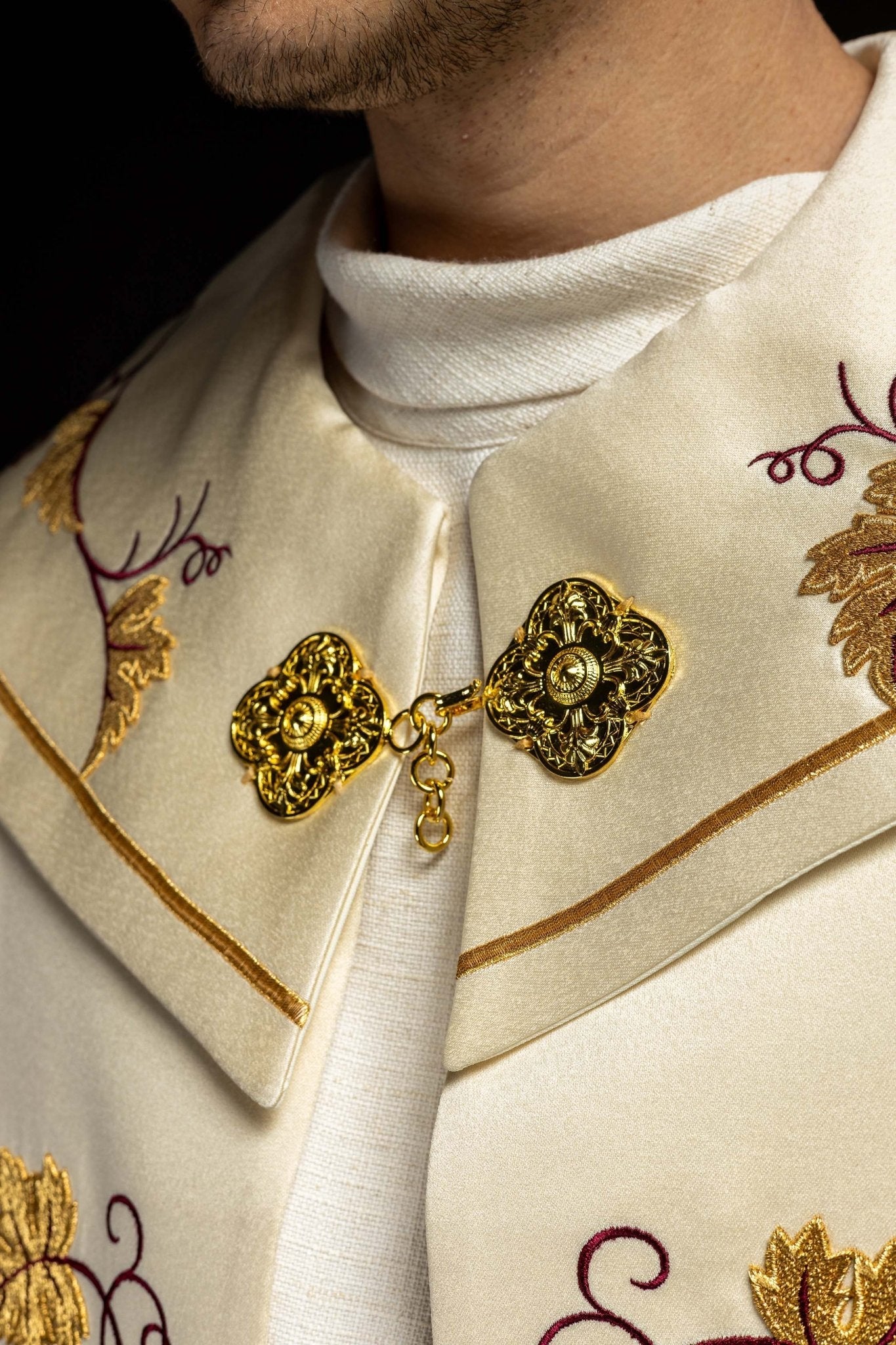 Priest cope with IHS and grapes gold embroidery KKP/001/05/20 ECRU SAT.POMPON 150cm - HAFTINAUSA.COM