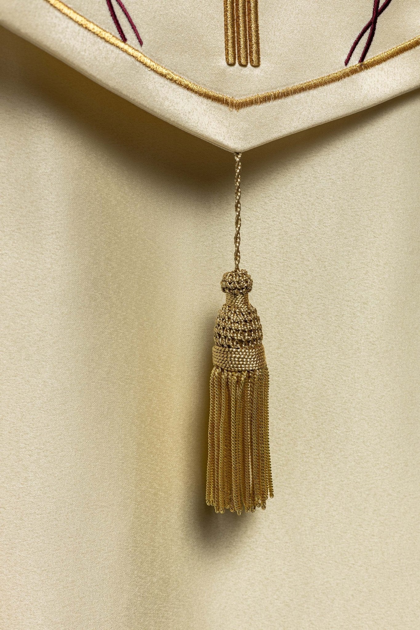 Priest cope with IHS and grapes gold embroidery KKP/001/05/20 ECRU SAT.POMPON 150cm - HAFTINAUSA.COM