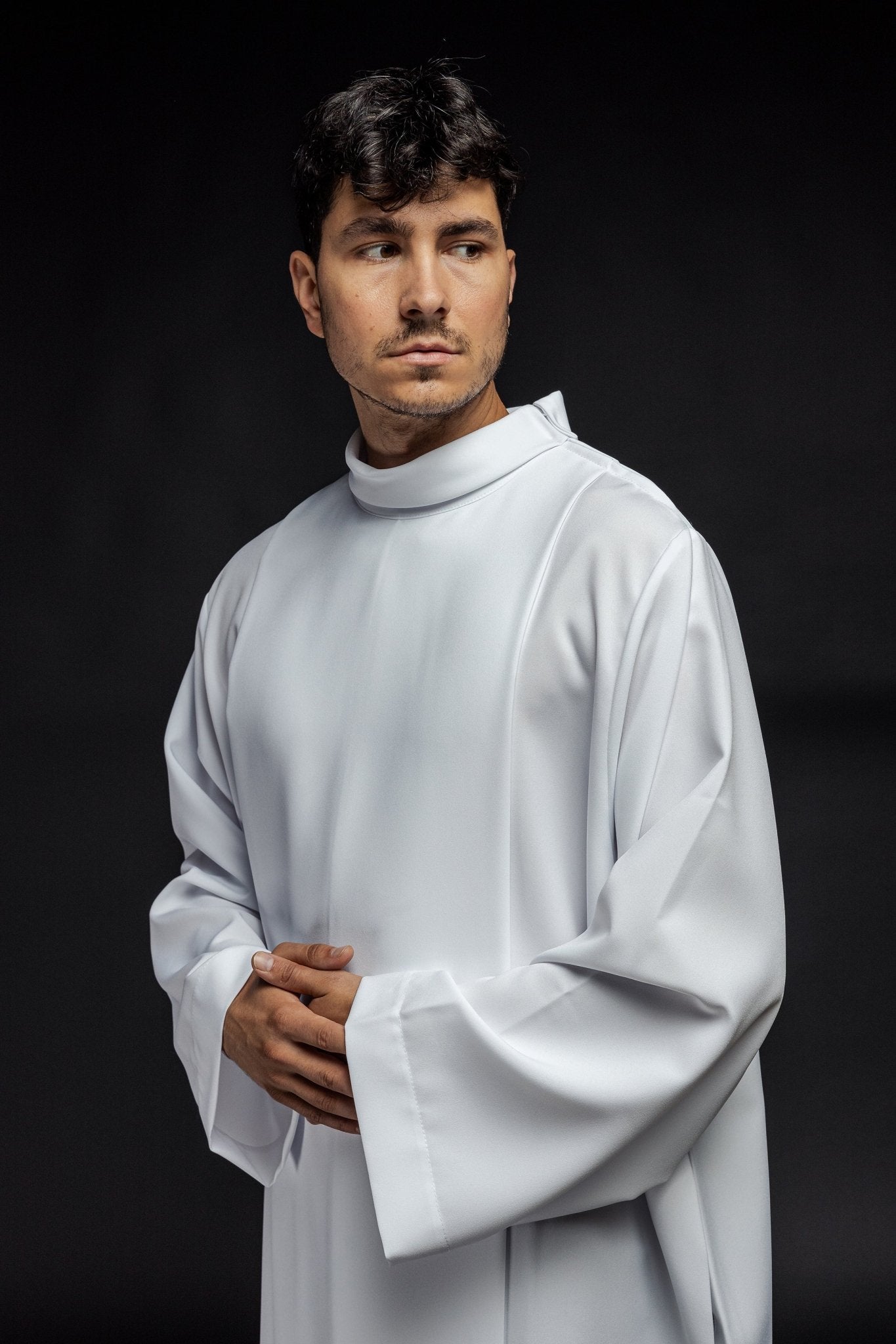 Priest's alb with neck collar in white KAB/022/04/12 135cm/164cm - HAFTINAUSA.COM