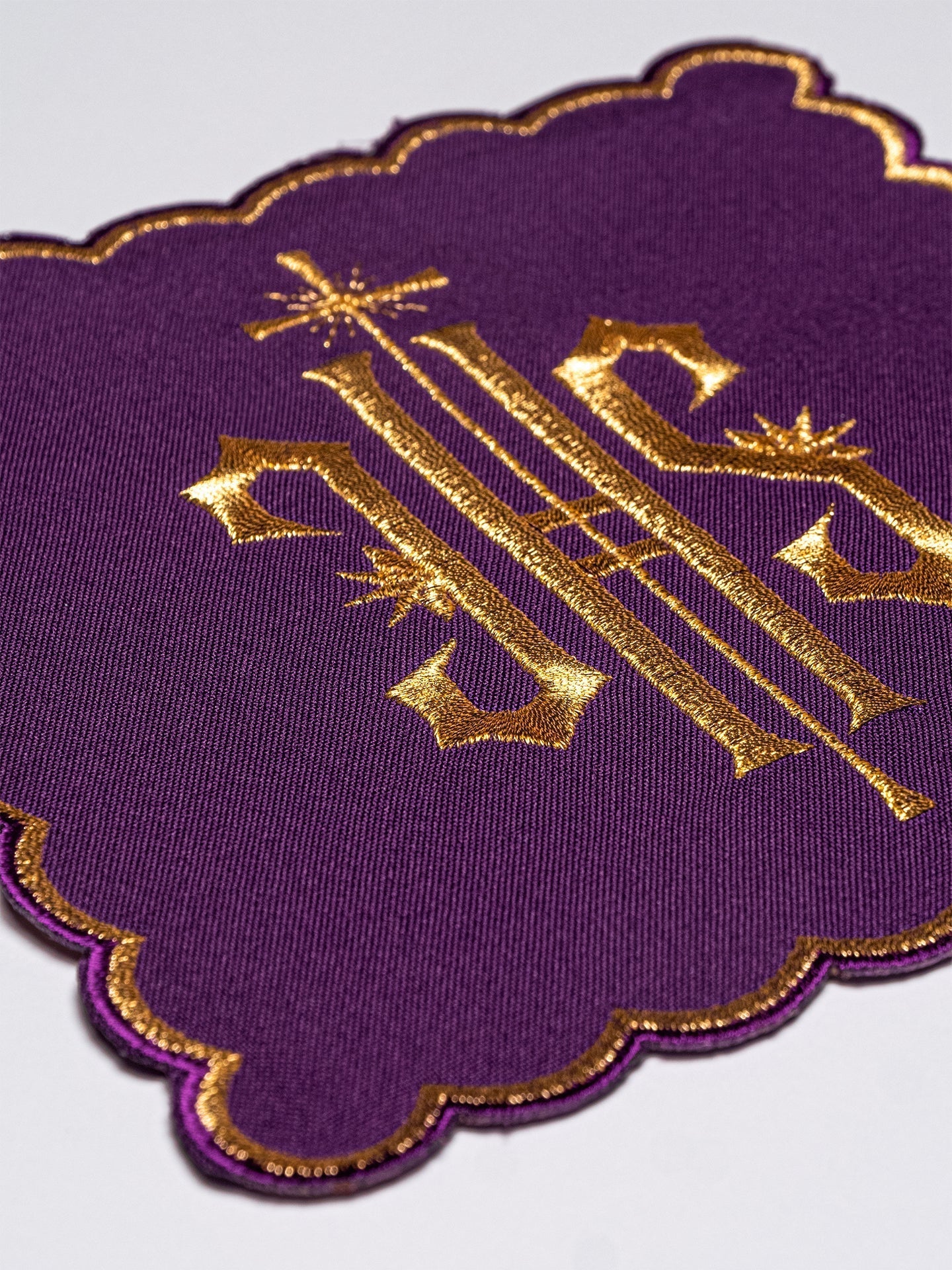 Purple chalice Linens in Purple with IHS emboroidery KK/029/03 - HAFTINAUSA.COM