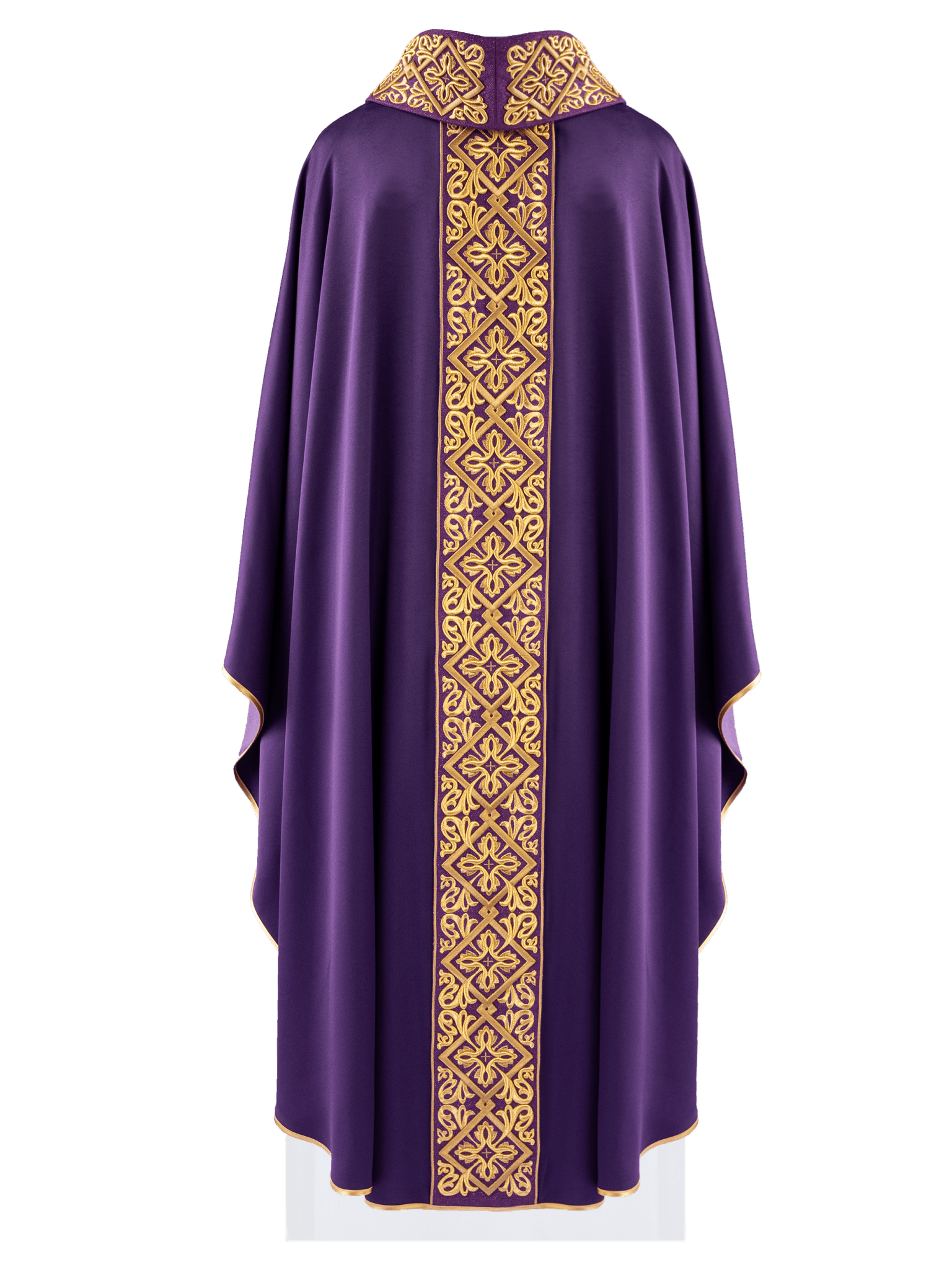 Purple chasuble with embroidered collar LE/7027/03 - HAFTINAUSA.COM