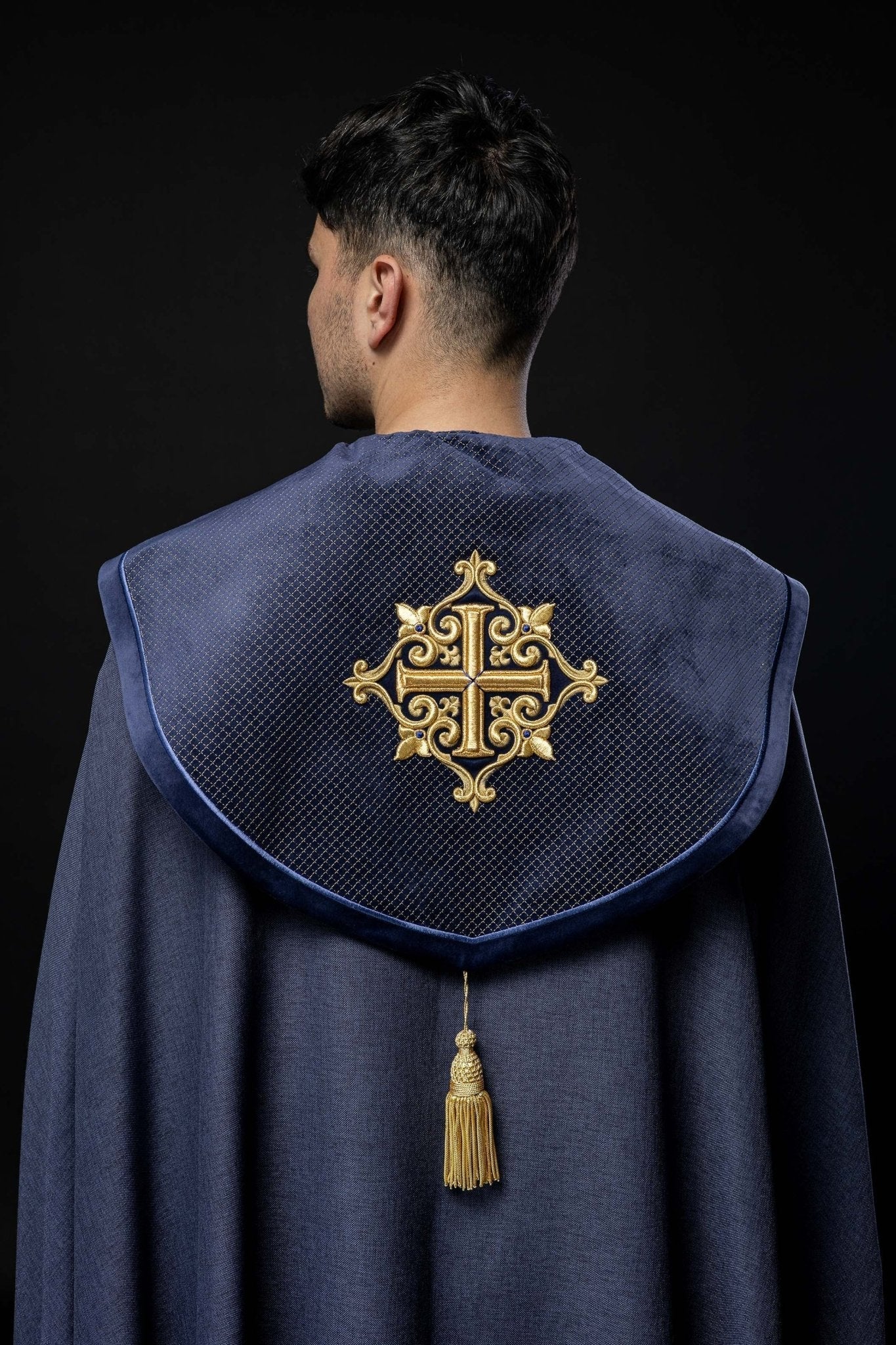 Purple cope with a velvet sash and cross embroidery LE/3029/03 145cm - HAFTINAUSA.COM