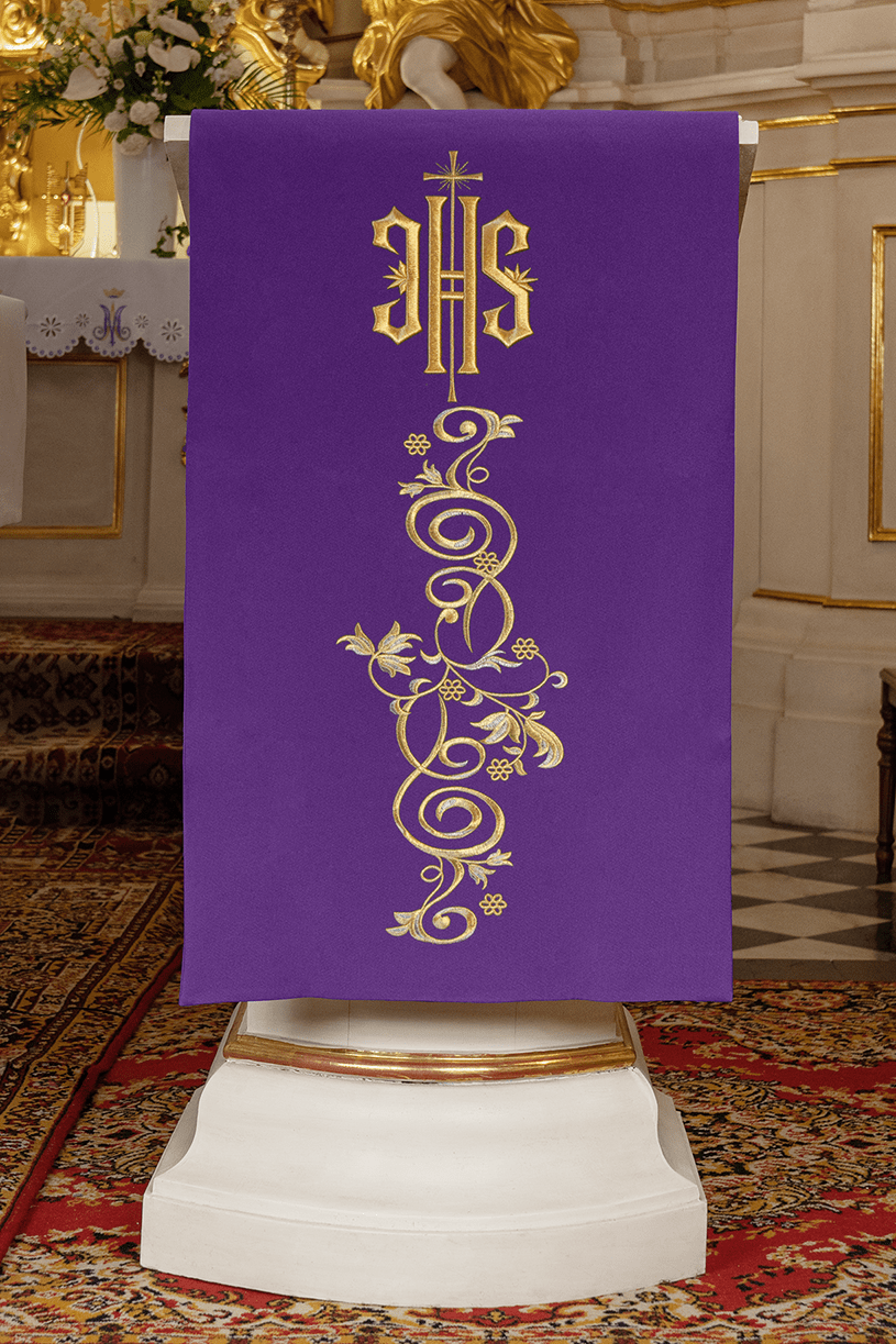 Purple lectern cover embroidered with IHS motif KMO/018/03/01 FIOLET 55*250 - HAFTINAUSA.COM