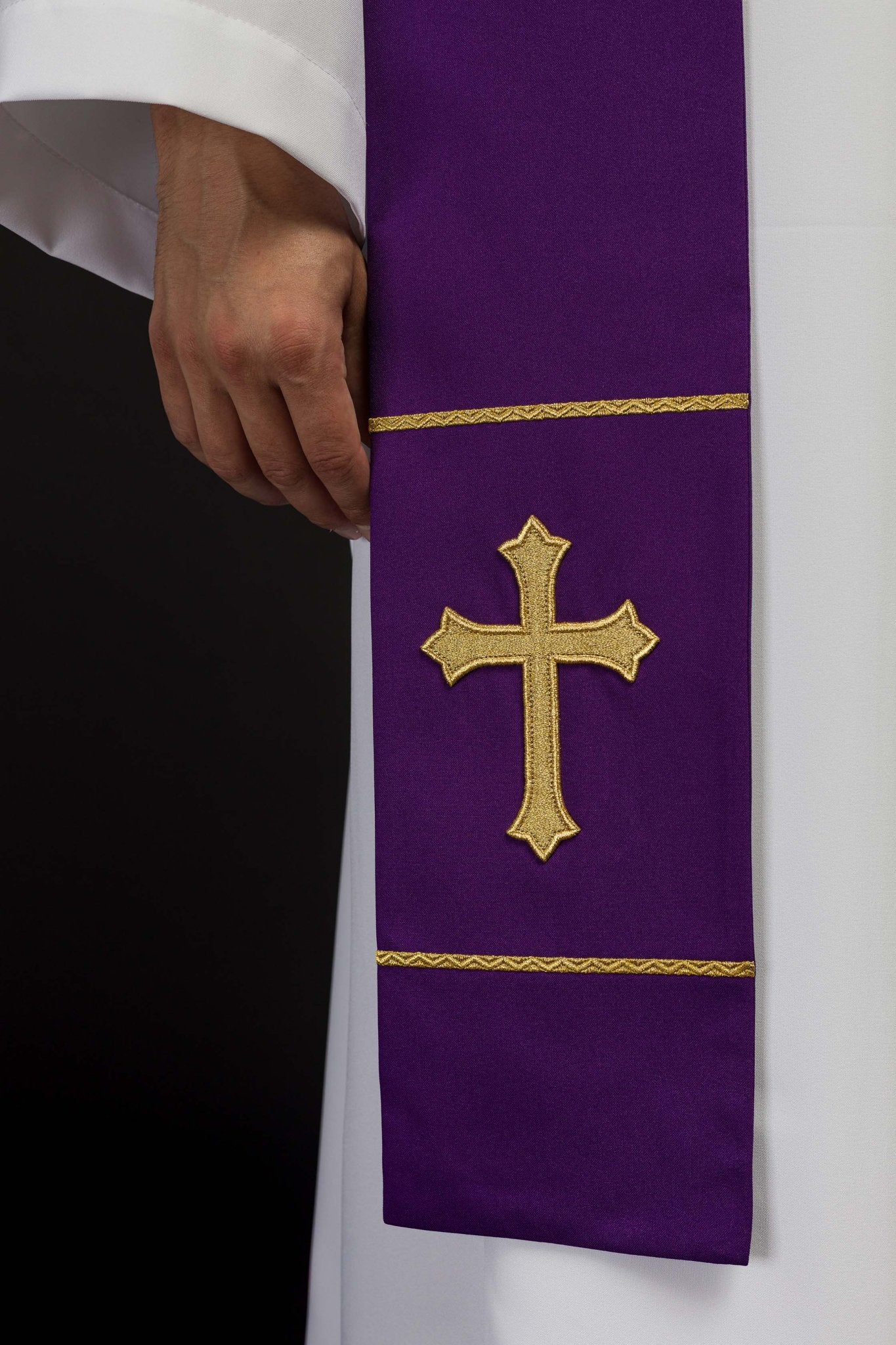 Purple priestly stole embroidered with a Cross KST/063/03/01 FIOLET - HAFTINAUSA.COM