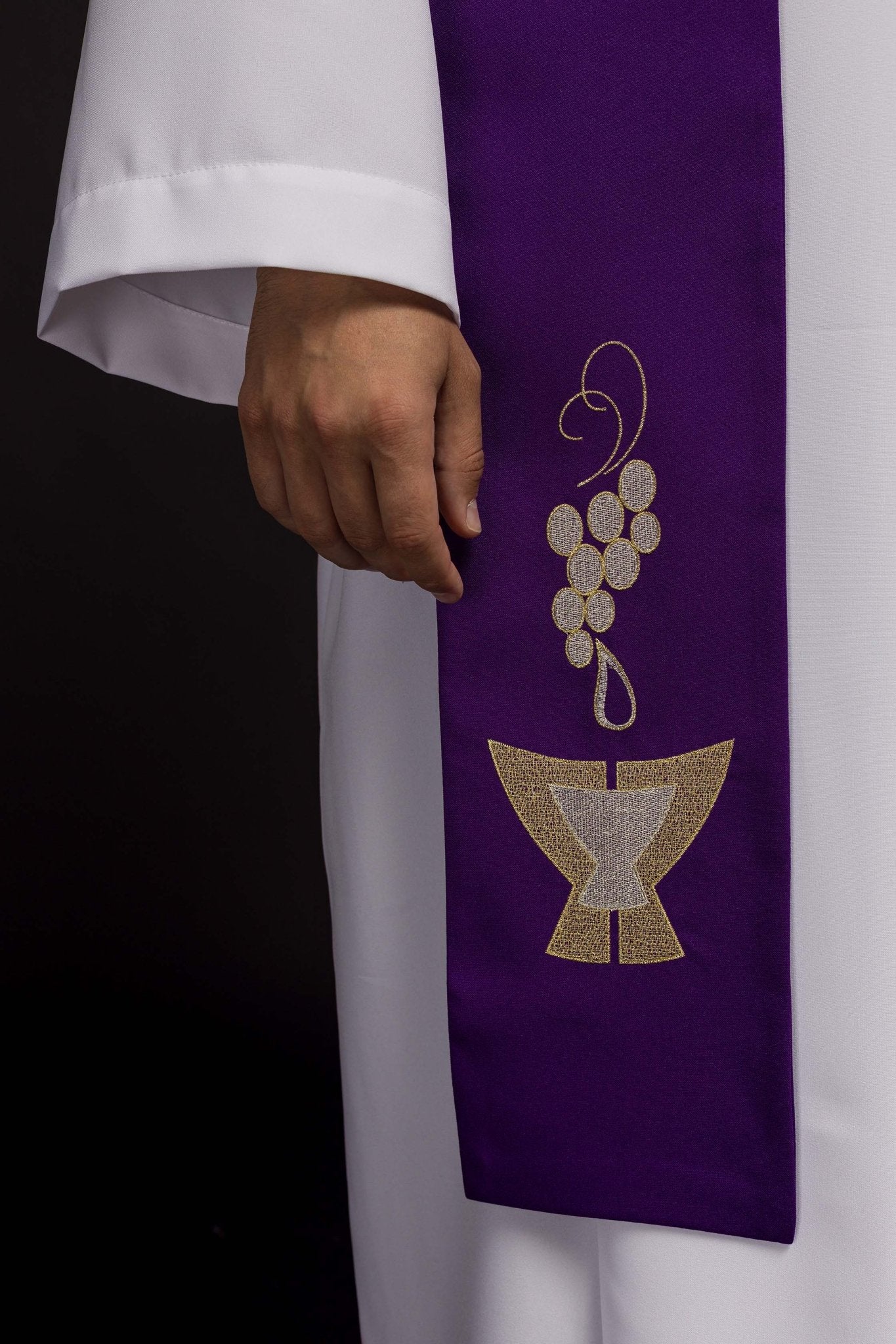Purple priestly stole embroidered with Chalice, Wheat, and Grapes KST/009/03/01 FIOLET - HAFTINAUSA.COM
