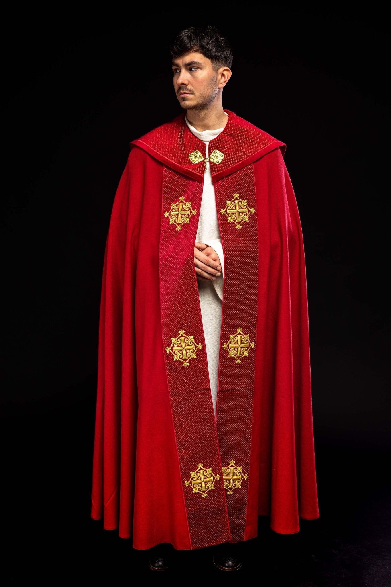 Red cope with a velvet sash and cross embroidery LE/3029/02 145 cm - HAFTINAUSA.COM