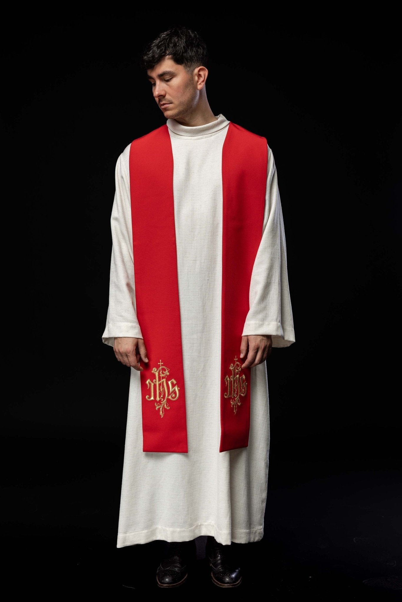 Red embroidered IHS stole KST/053/02/12 CZERWONY - HAFTINAUSA.COM