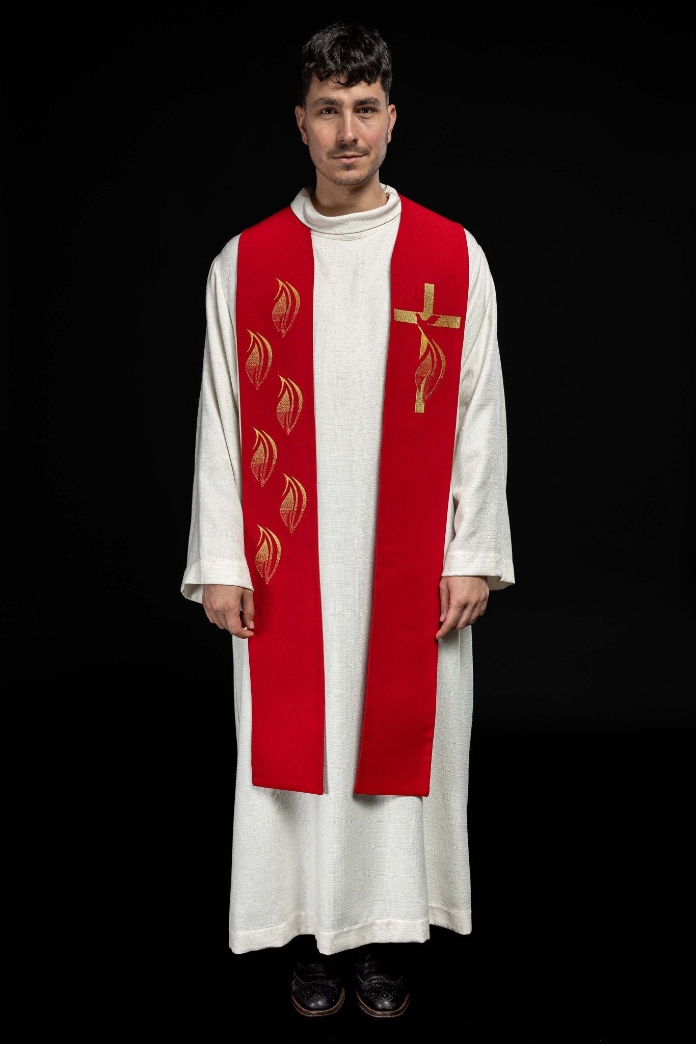 Red stole with embroidered Holy Spirit, cross, and tongues of fire KST/216/02/62 CZERWONY - HAFTINAUSA.COM