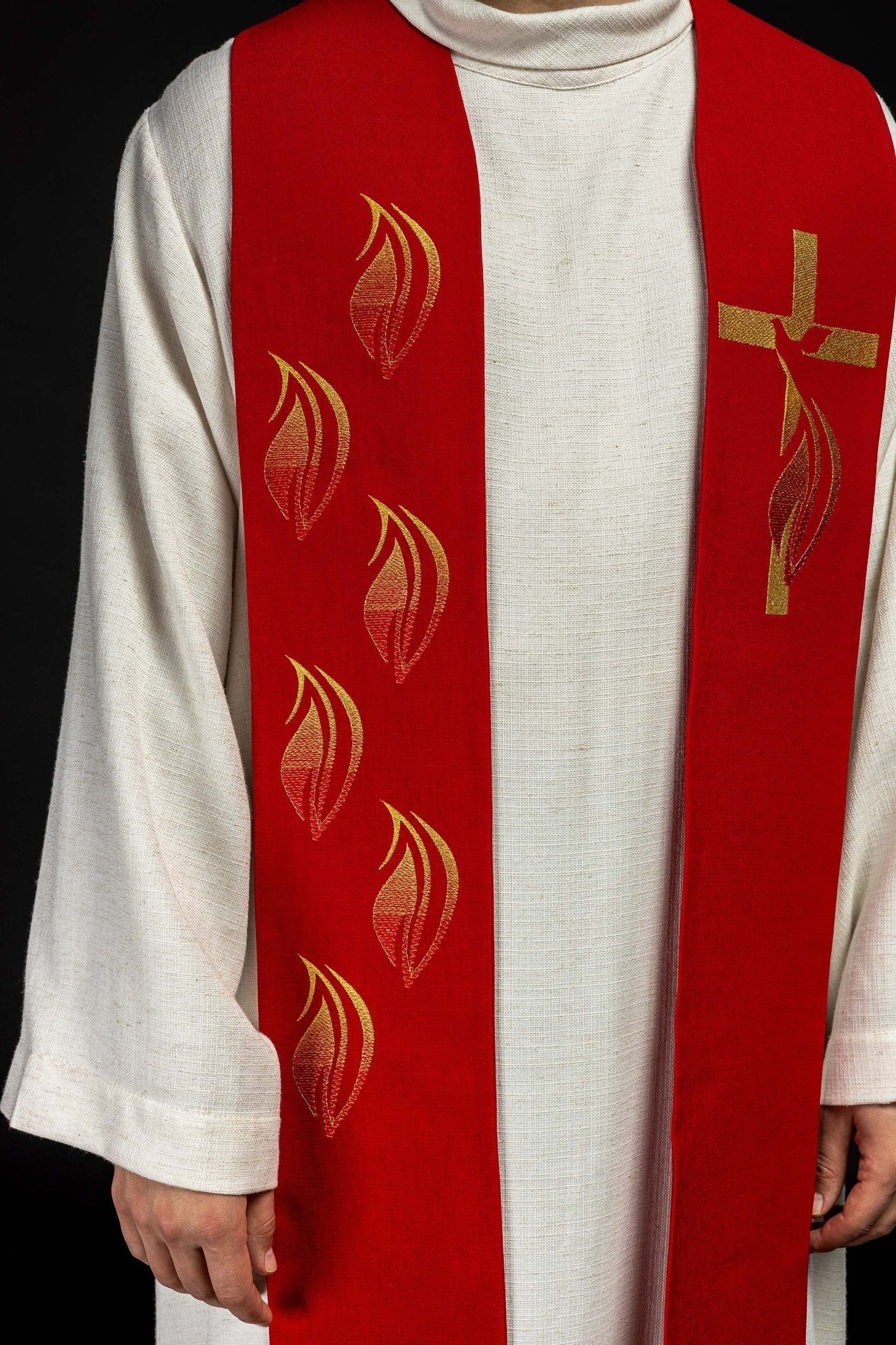 Red stole with embroidered Holy Spirit, cross, and tongues of fire KST/216/02/62 CZERWONY - HAFTINAUSA.COM