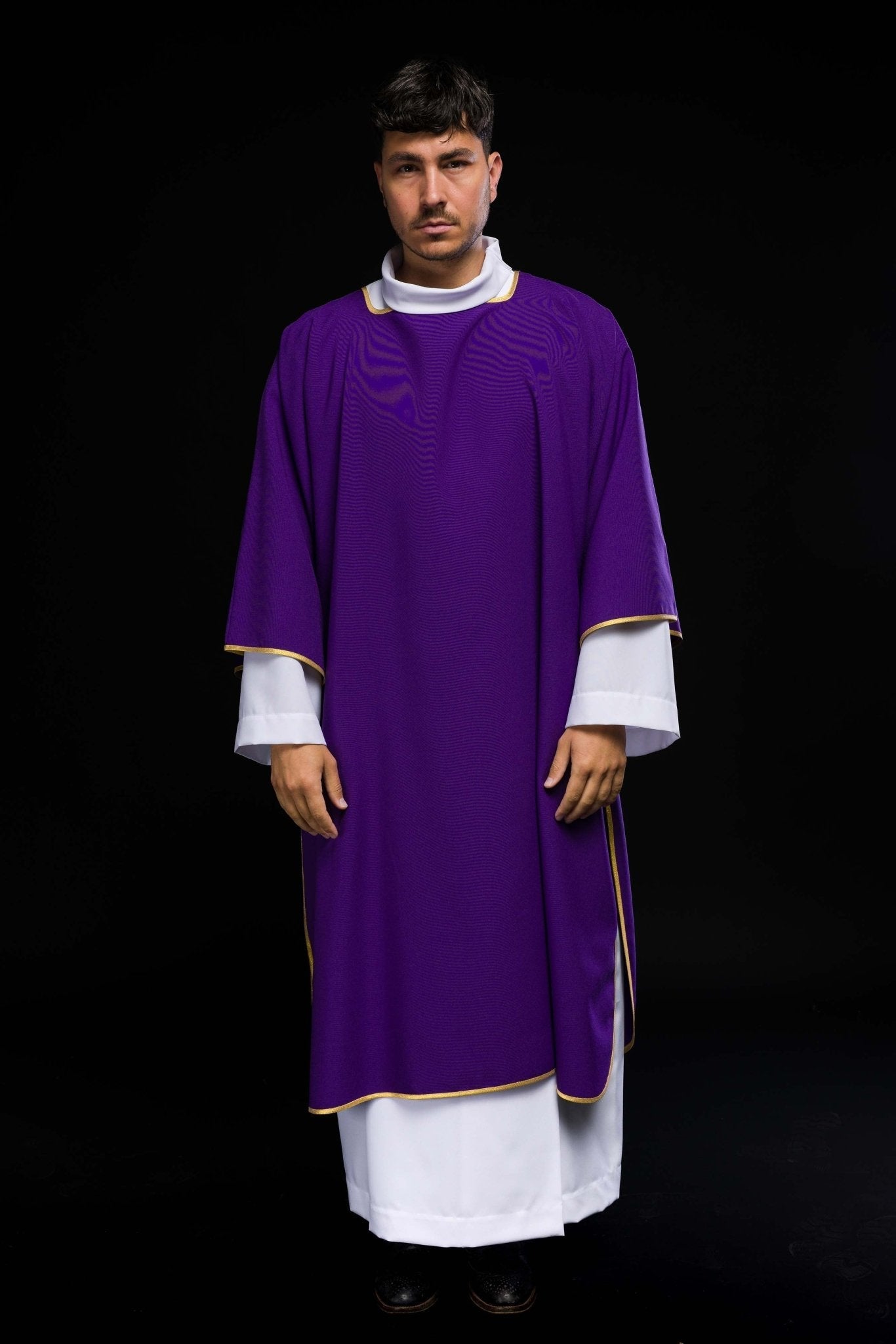 Smooth purple dalmatic with gold trim KDL/1002/03/12/D - HAFTINAUSA.COM
