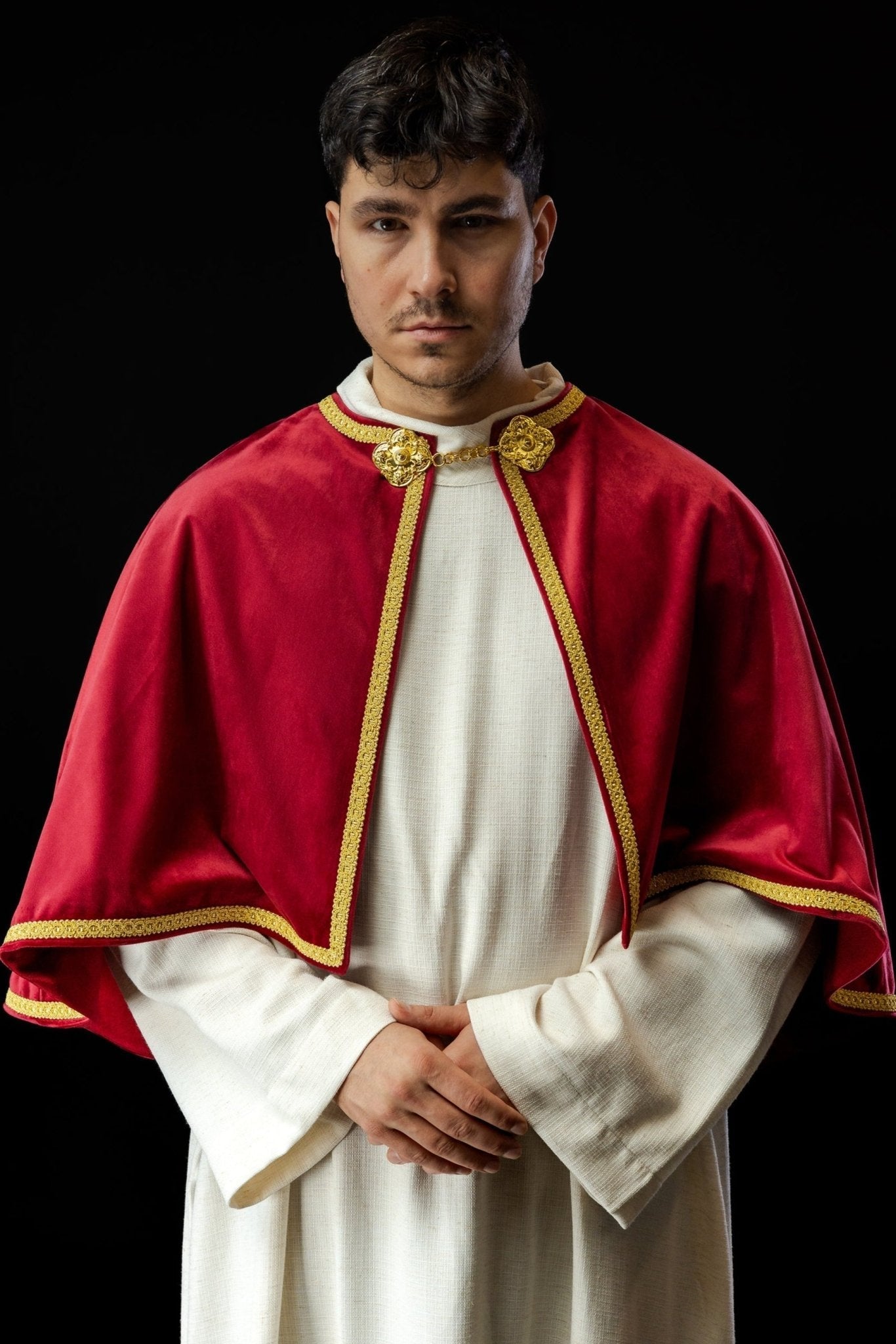 Velvet altar boy cape with clasp red KKP/041/02/76 - HAFTINAUSA.COM