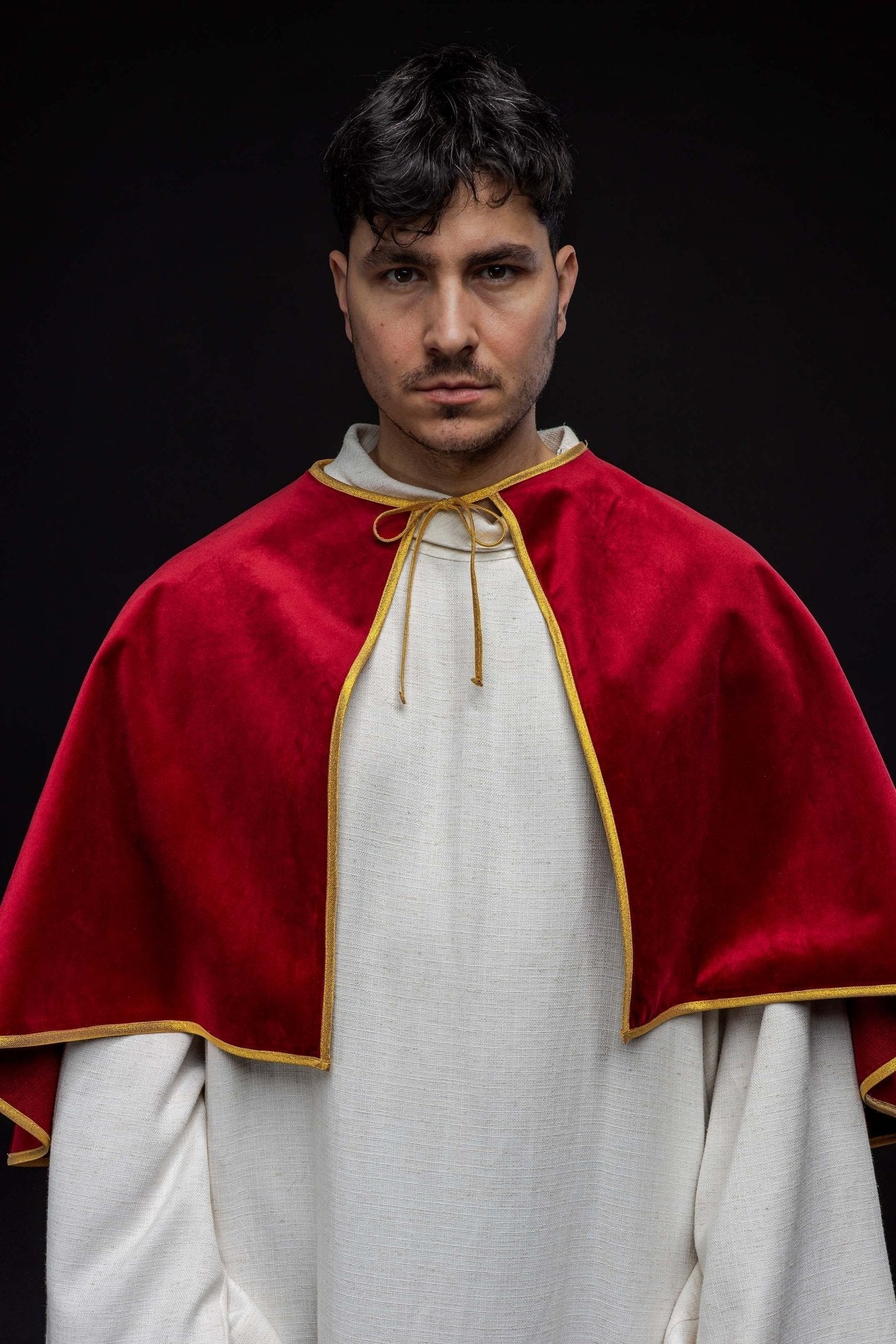 Velvet altar boy cape with ties red KKP/042/02/76 - HAFTINAUSA.COM