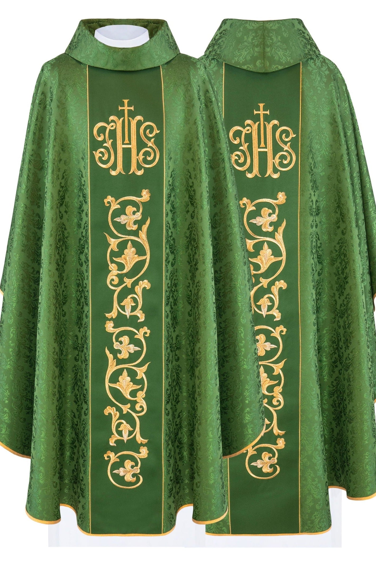 Green chasuble with JHS motif made of decorative texture